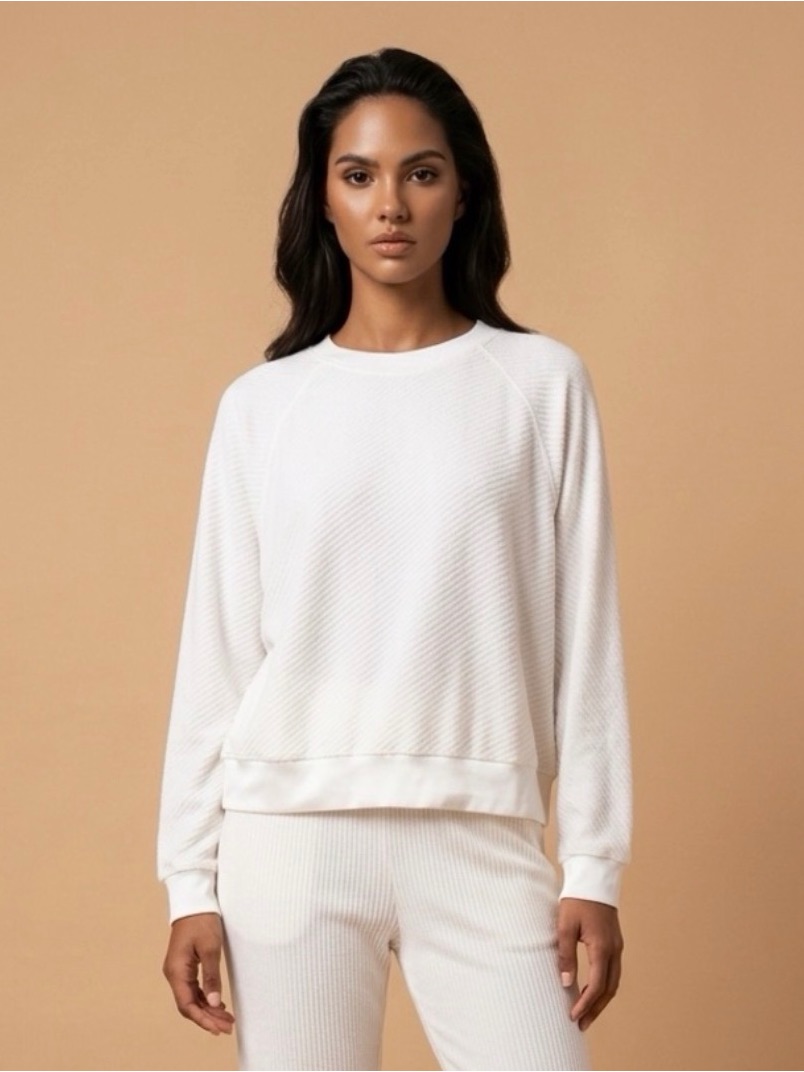 Tavi- Classic White Crew Neck French Terry Top. Xl P2p 26.